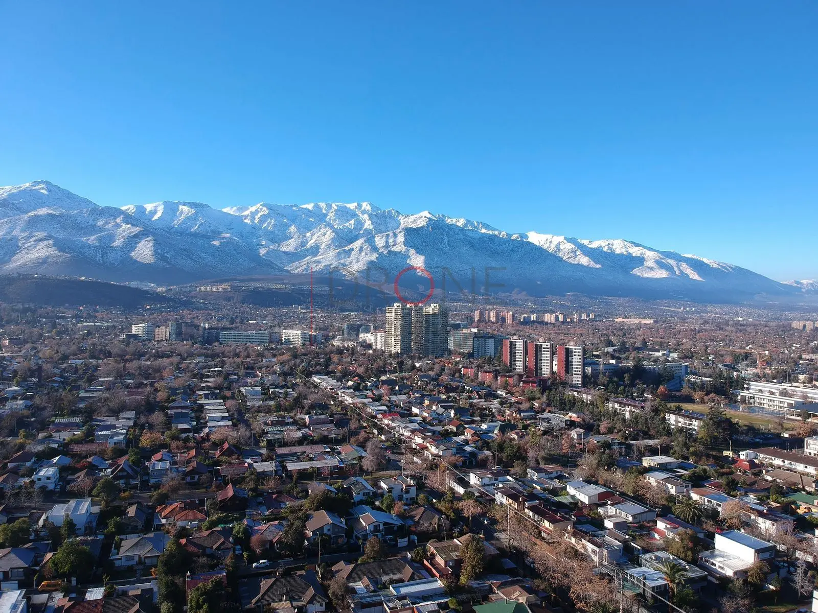 Cumbres nevadas y barrios, Las Condes