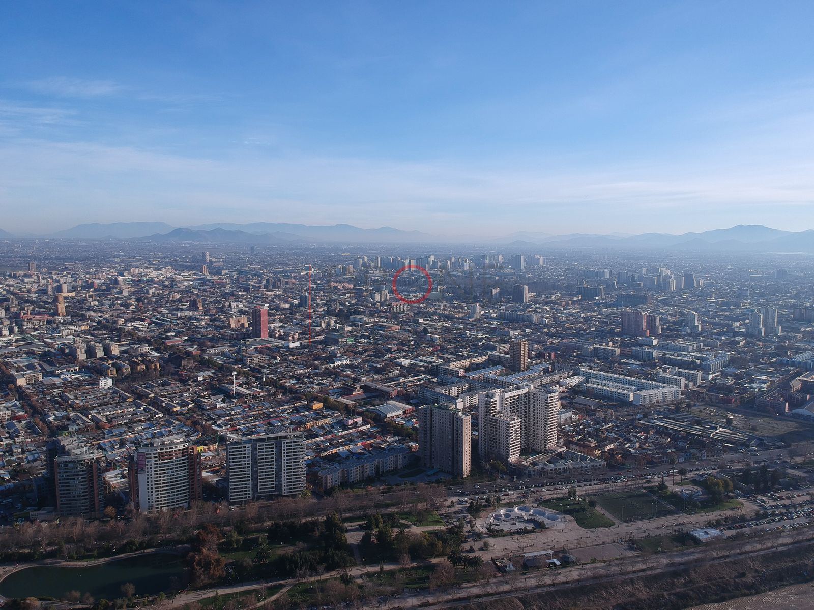 Ciudad en la bruma de la tarde, Independencia