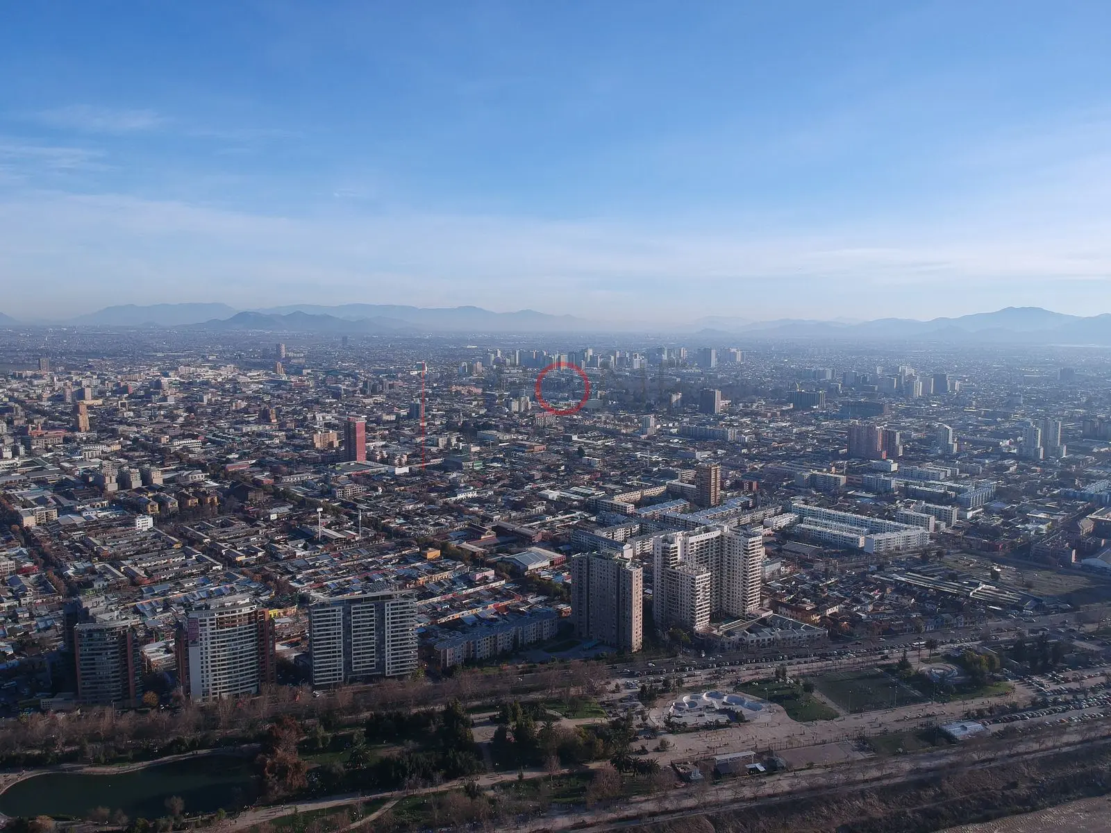 Ciudad en la bruma de la tarde, Independencia — Santiago, Chile