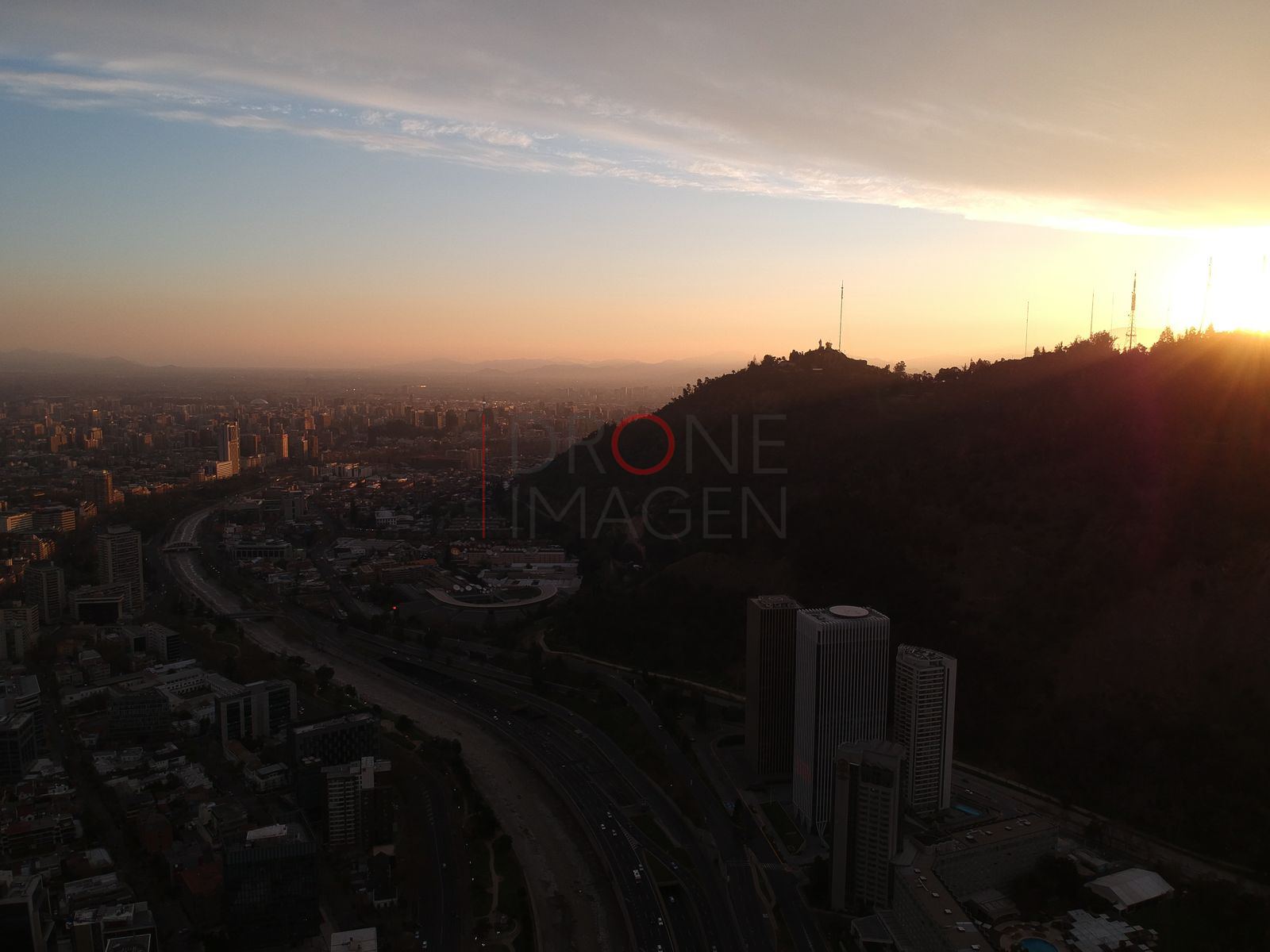 Atardecer sobre Santiago