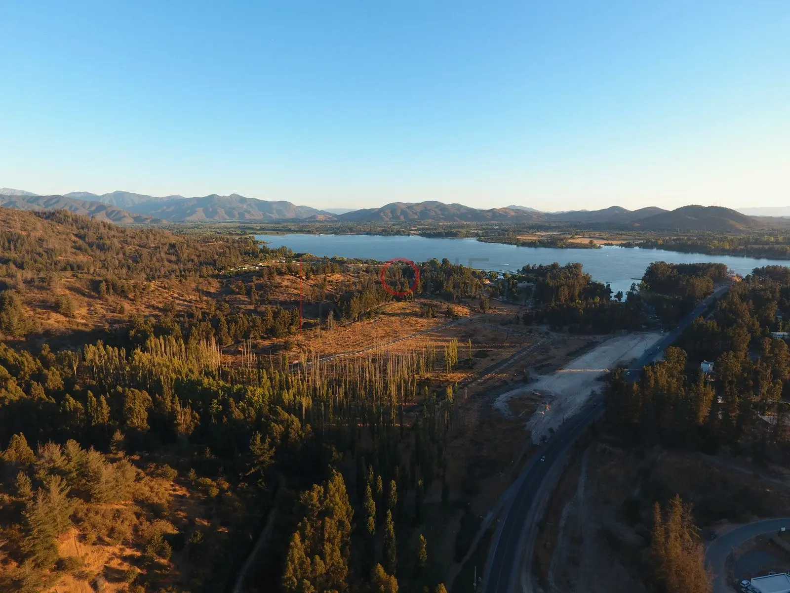Lago al final del día, Las Cabras · vista panorámica